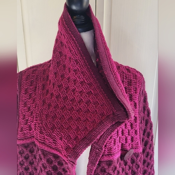 Aran Merino Wool Loose Knit Mid Length 2 Tone Sweater - Picture 3 of 14
